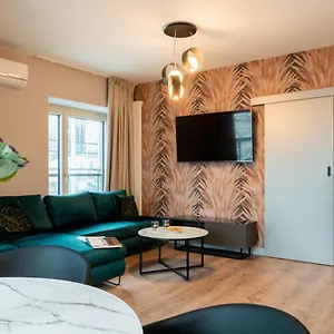 mennica-residence.warsawhotelspoland.com/